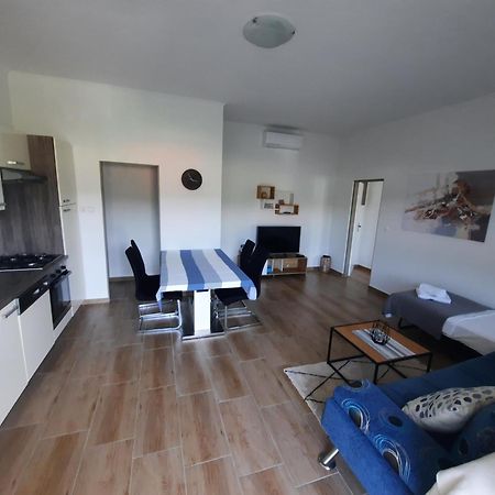 Marovito Lägenhet Supetarska Draga Exteriör bild