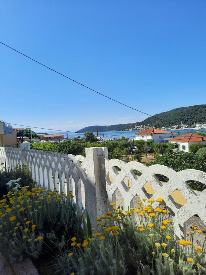 Marovito Lägenhet Supetarska Draga Exteriör bild