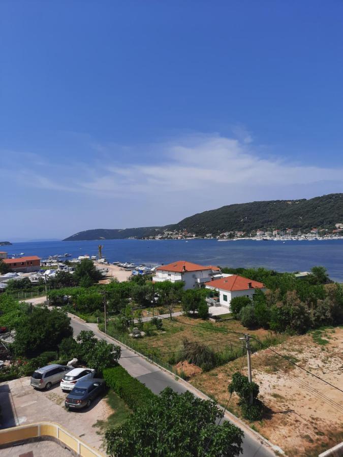Marovito Lägenhet Supetarska Draga Exteriör bild